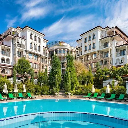 Esteban Vip Club Aparthotel