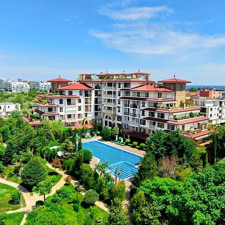 Esteban Vip Club Hotel apartamentowy 4*