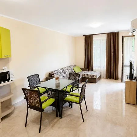Hotel apartamentowy Esteban Vip Club 4*