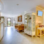 Esteban Vip Club Hotel apartamentowy 4*