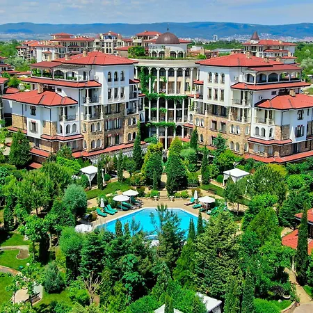 Esteban Vip Club 4*